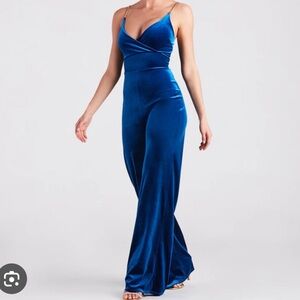 Windsor Blue Velvet Chain Strap Jumpsuit
